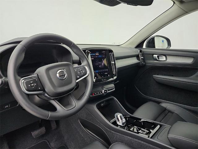 2024 Volvo XC40 Vehicle Photo in Grapevine, TX 76051