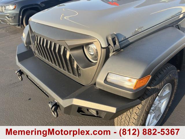 2020 Jeep Gladiator Vehicle Photo in VINCENNES, IN 47591-5519