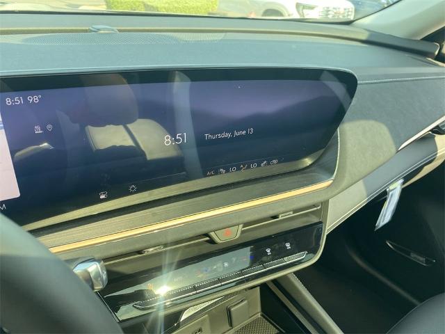 2024 Buick Envision Vehicle Photo in GOODYEAR, AZ 85338-1310