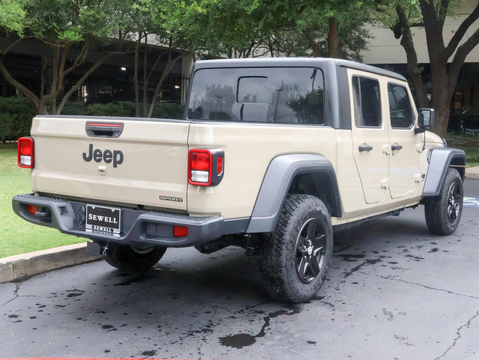 2020 Jeep Gladiator Vehicle Photo in DALLAS, TX 75209-3095