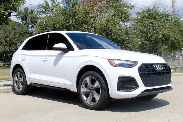 2024 Audi Q5 Vehicle Photo in HOUSTON, TX 77090