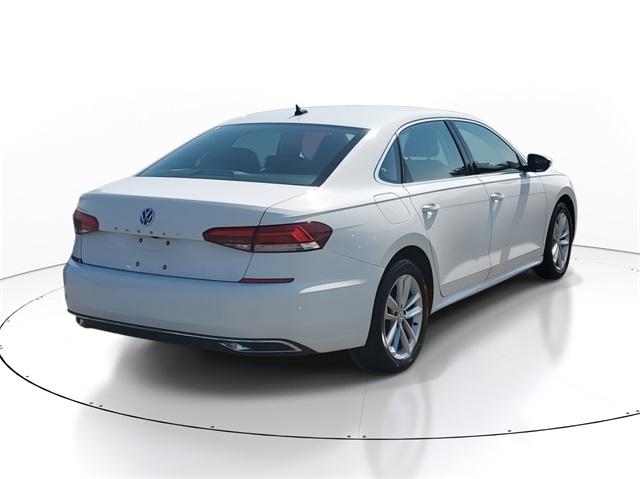 2020 Volkswagen Passat Vehicle Photo in GRAND BLANC, MI 48439-8139