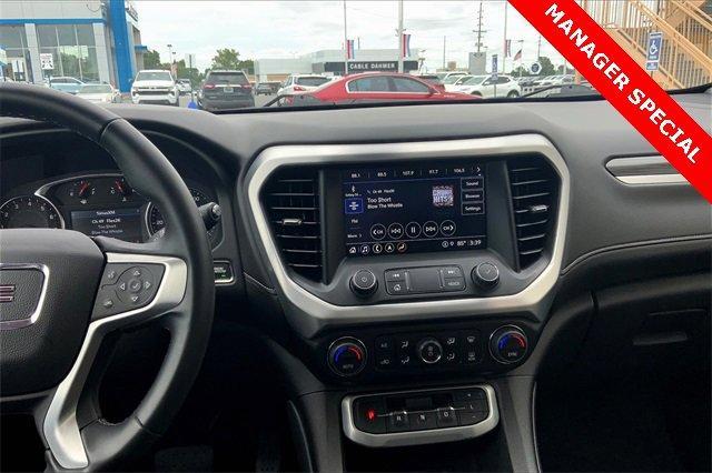 2023 GMC Acadia Vehicle Photo in TOPEKA, KS 66609-0000