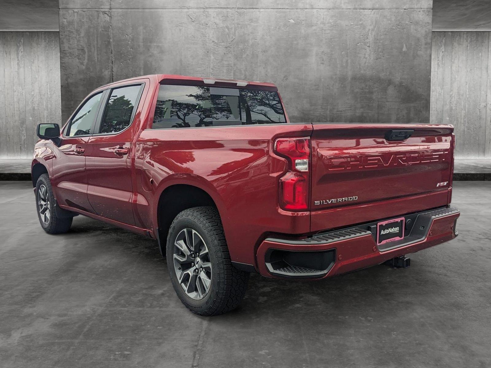 2024 Chevrolet Silverado 1500 Vehicle Photo in GREENACRES, FL 33463-3207