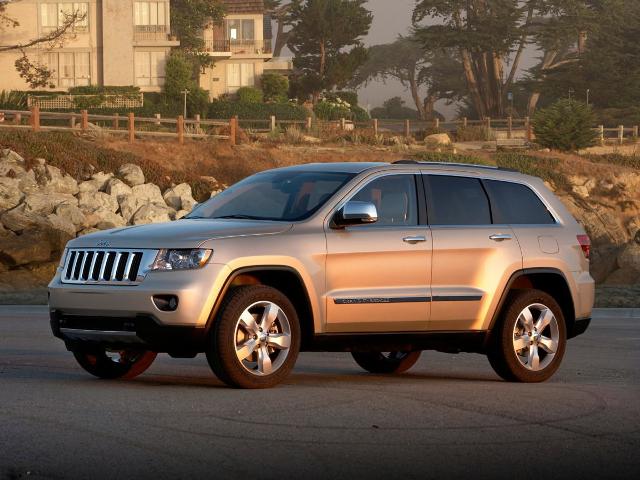 2011 Jeep Grand Cherokee Vehicle Photo in MEDINA, OH 44256-9631