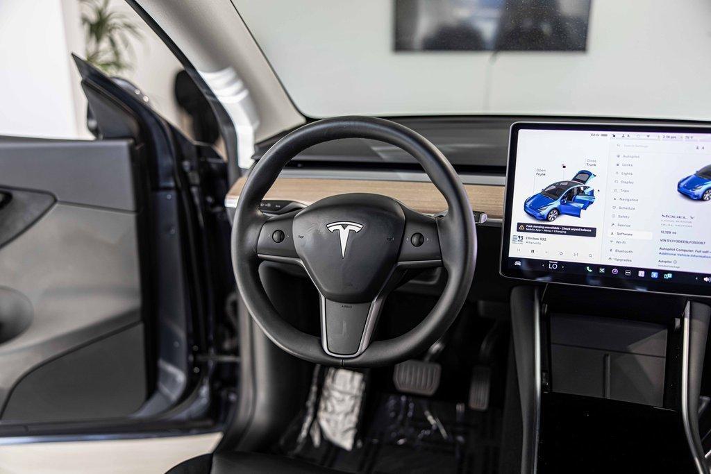 2020 Tesla Model Y Vehicle Photo in Plainfield, IL 60586