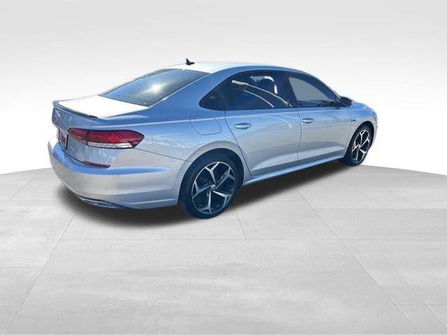 2020 Volkswagen Passat Vehicle Photo in MEDINA, OH 44256-9631