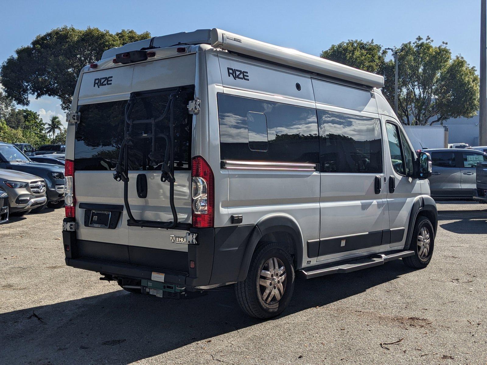 2022 Ram ProMaster Cargo Van Vehicle Photo in GREENACRES, FL 33463-3207