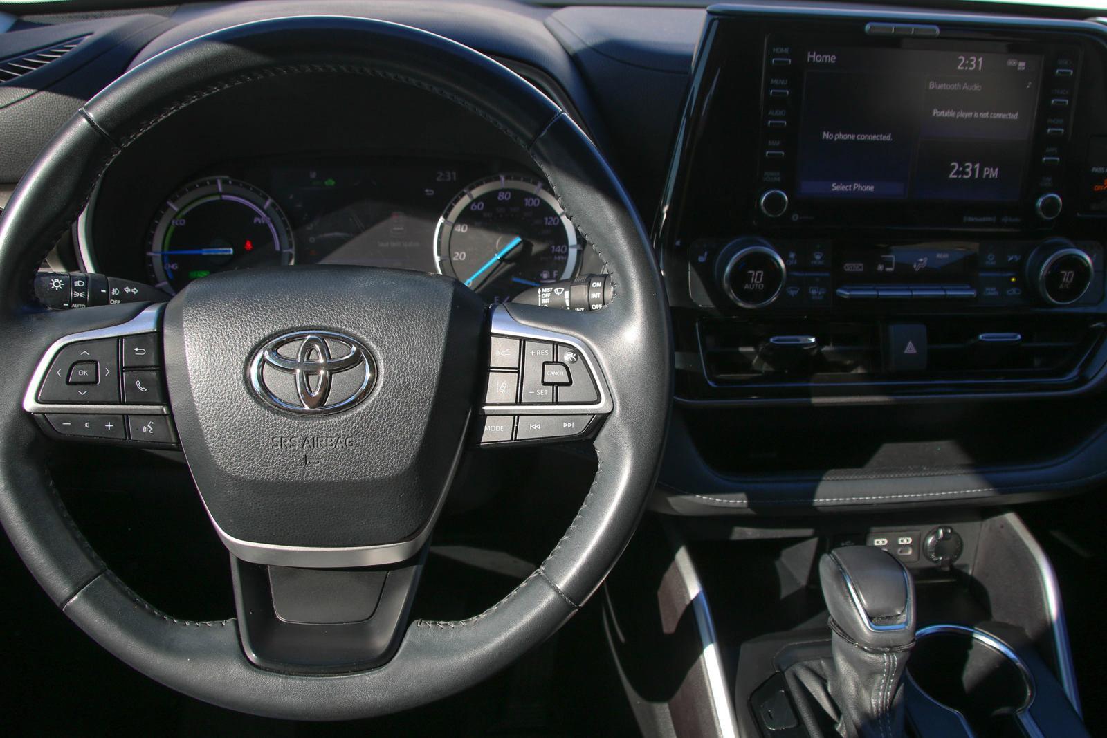 2022 Toyota Highlander Vehicle Photo in SUGAR LAND, TX 77478