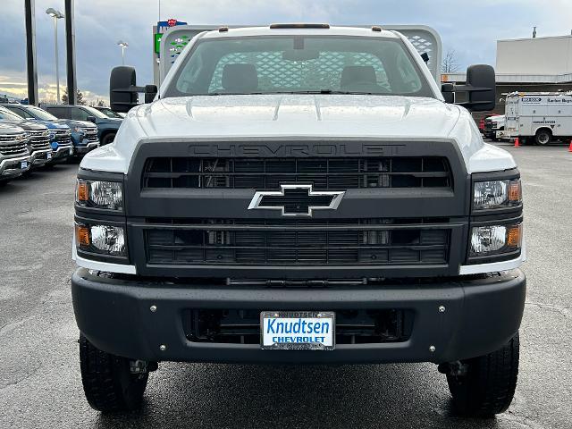 2023 Chevrolet Silverado 6500 HD Vehicle Photo in POST FALLS, ID 83854-5365