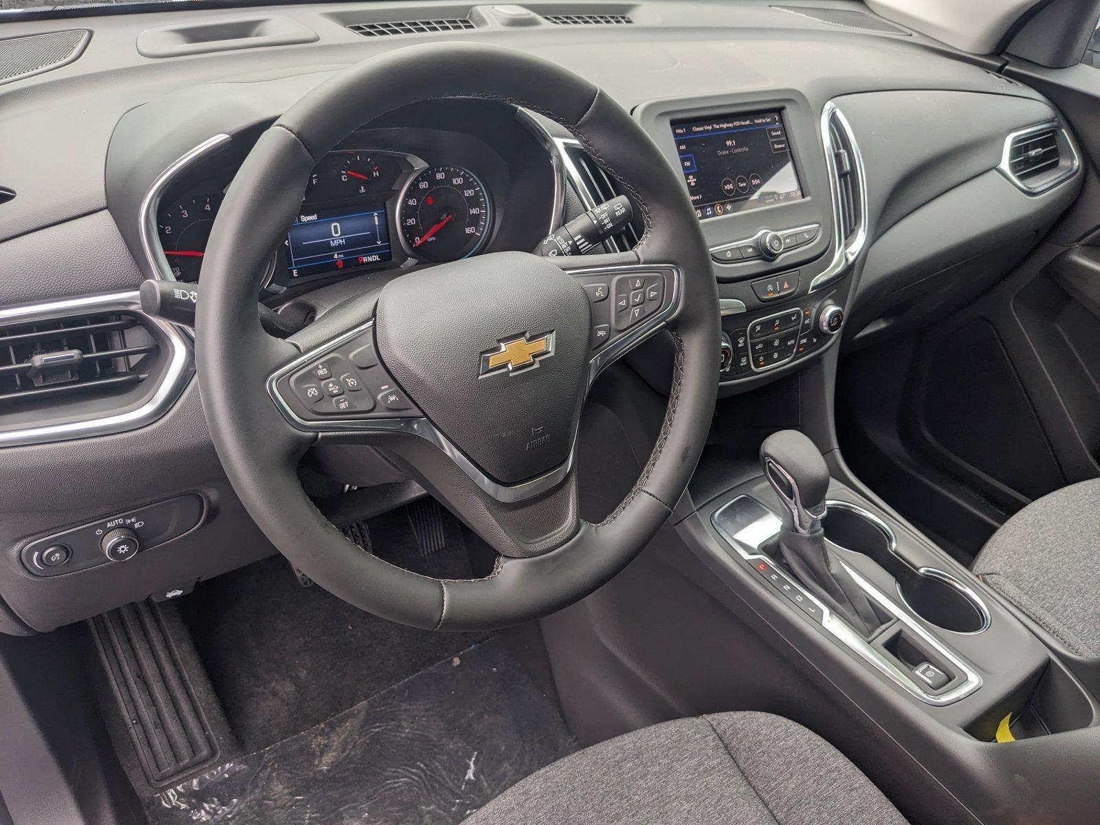 2024 Chevrolet Equinox Vehicle Photo in GREENACRES, FL 33463-3207