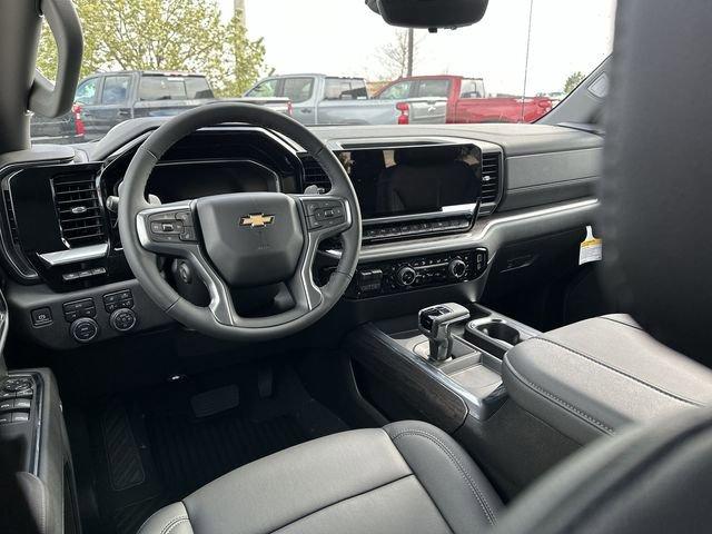 2024 Chevrolet Silverado 1500 Vehicle Photo in GREELEY, CO 80634-4125