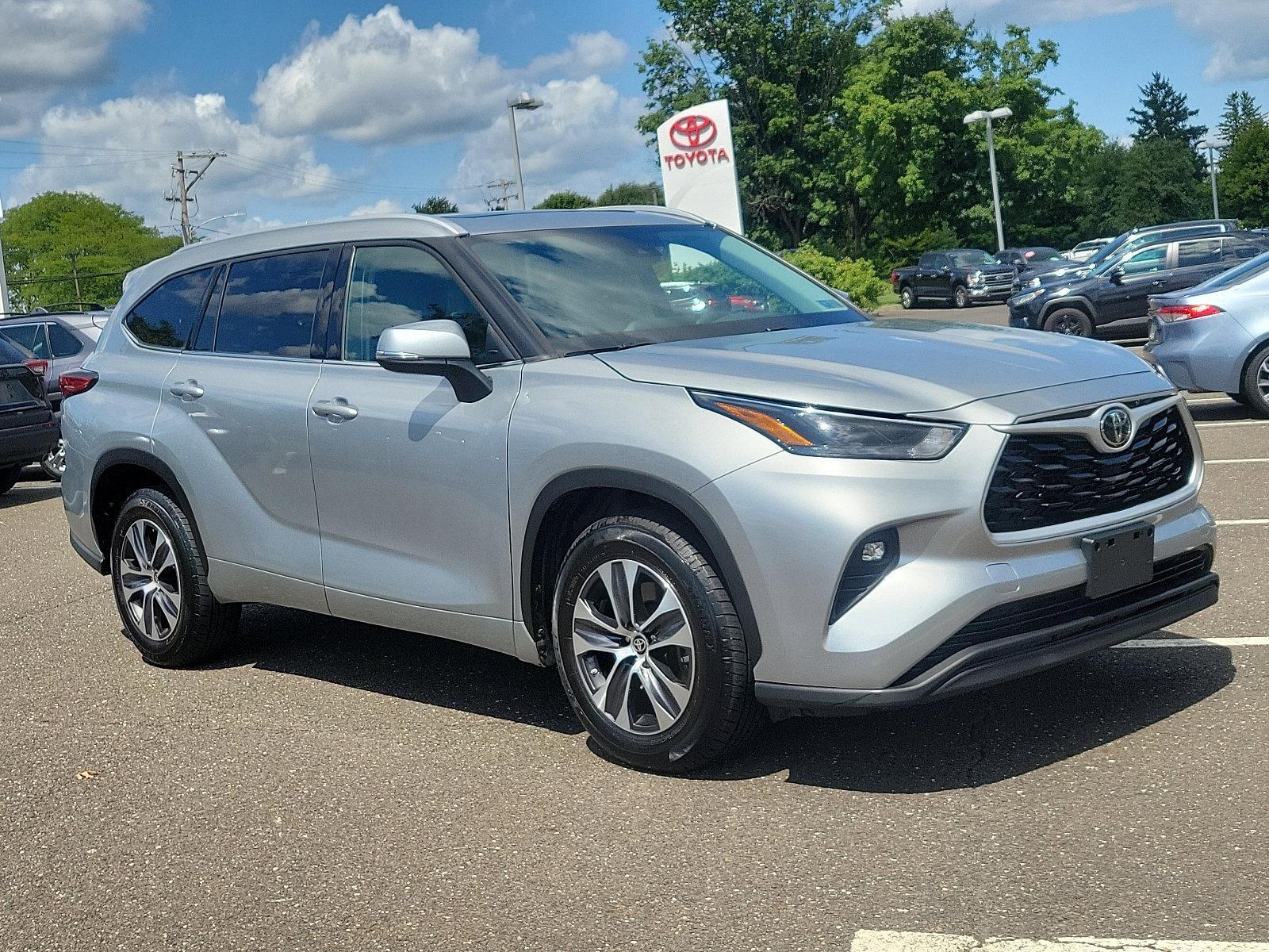 2022 Toyota Highlander Vehicle Photo in Trevose, PA 19053