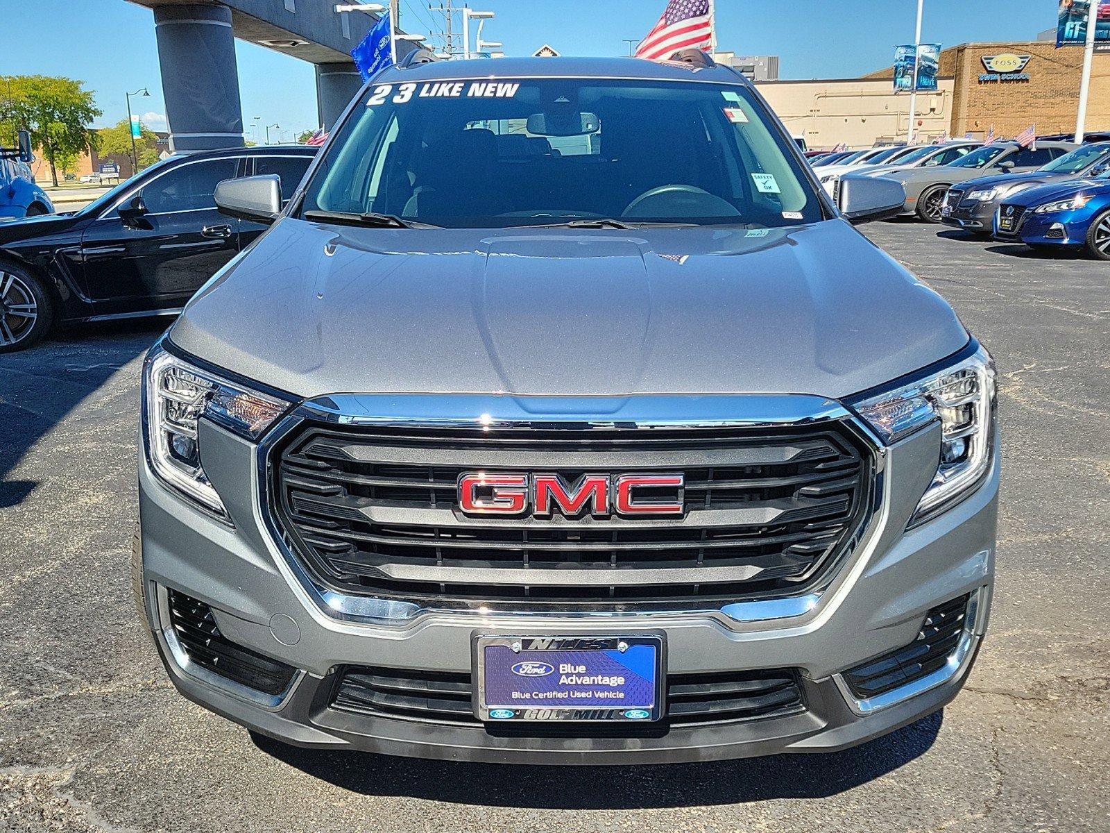 2023 GMC Terrain Vehicle Photo in Saint Charles, IL 60174