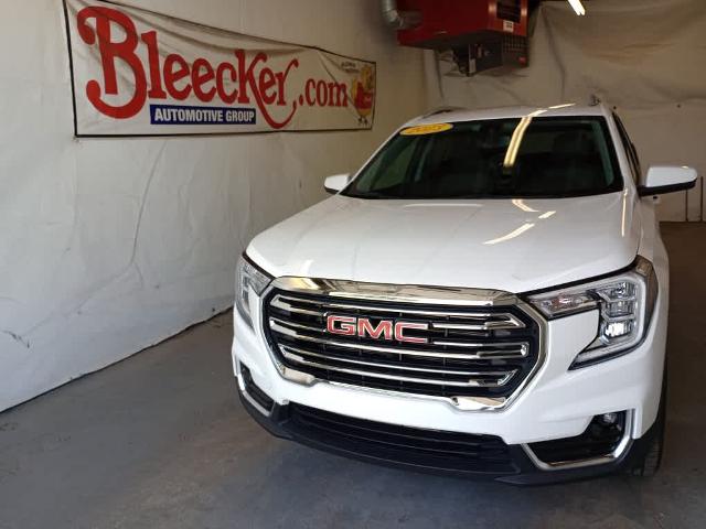 2023 GMC Terrain Vehicle Photo in RED SPRINGS, NC 28377-1640