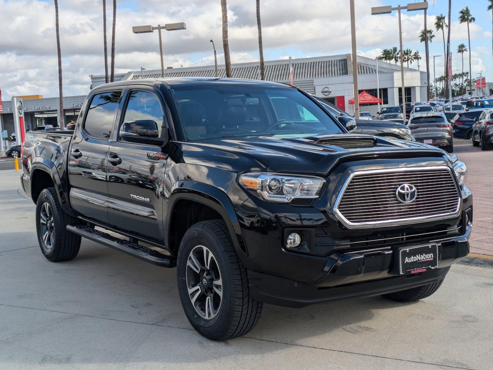 2017 Toyota Tacoma Vehicle Photo in Tustin, CA 92782