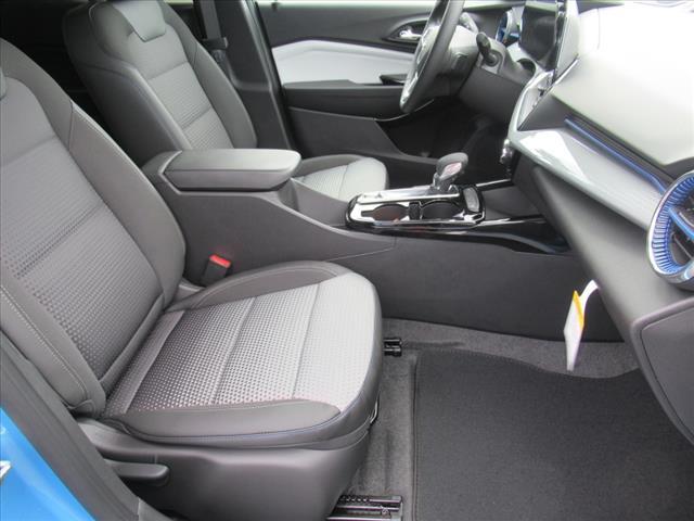 2025 Chevrolet Trax Vehicle Photo in LEESBURG, FL 34788-4022