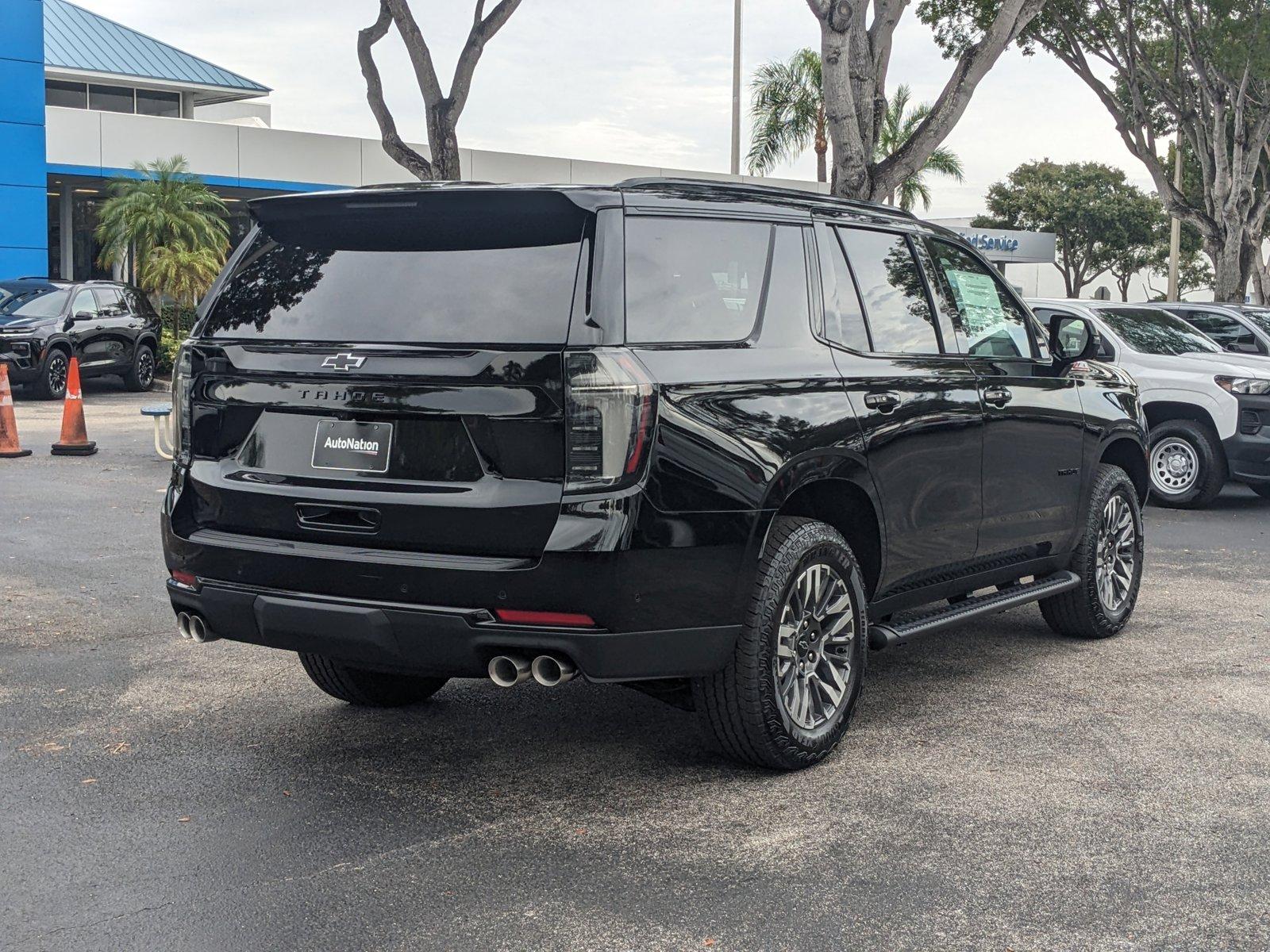 2025 Chevrolet Tahoe Vehicle Photo in GREENACRES, FL 33463-3207