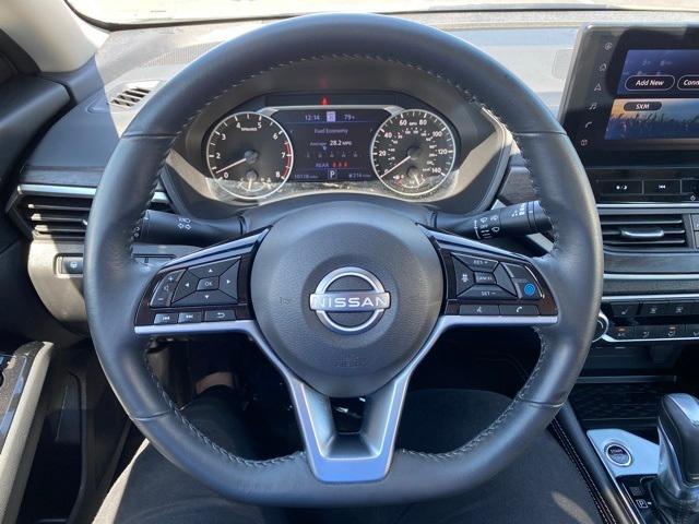 Used 2023 Nissan Altima SV with VIN 1N4BL4DV8PN330291 for sale in Green Bay, WI