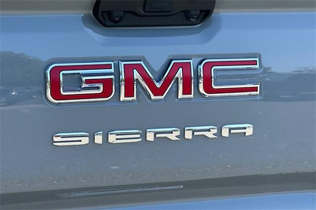 2024 GMC Sierra 1500 Vehicle Photo in ELK GROVE, CA 95757-8703