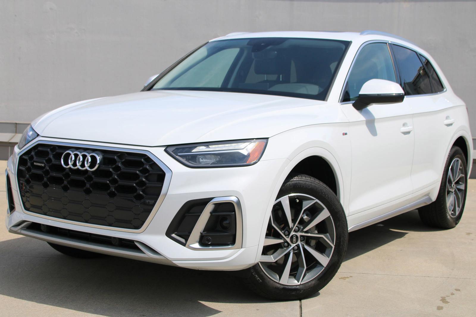 2022 Audi Q5 Vehicle Photo in SUGAR LAND, TX 77478