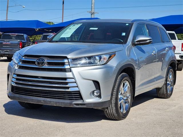 2019 Toyota Highlander Vehicle Photo in GAINESVILLE, TX 76240-2013