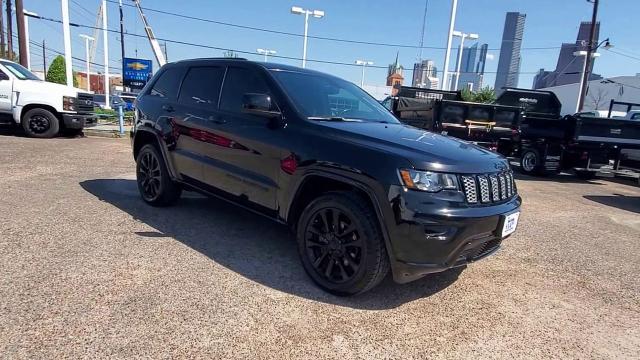 Used 2018 Jeep Grand Cherokee Altitude with VIN 1C4RJFAG8JC223194 for sale in Houston, TX