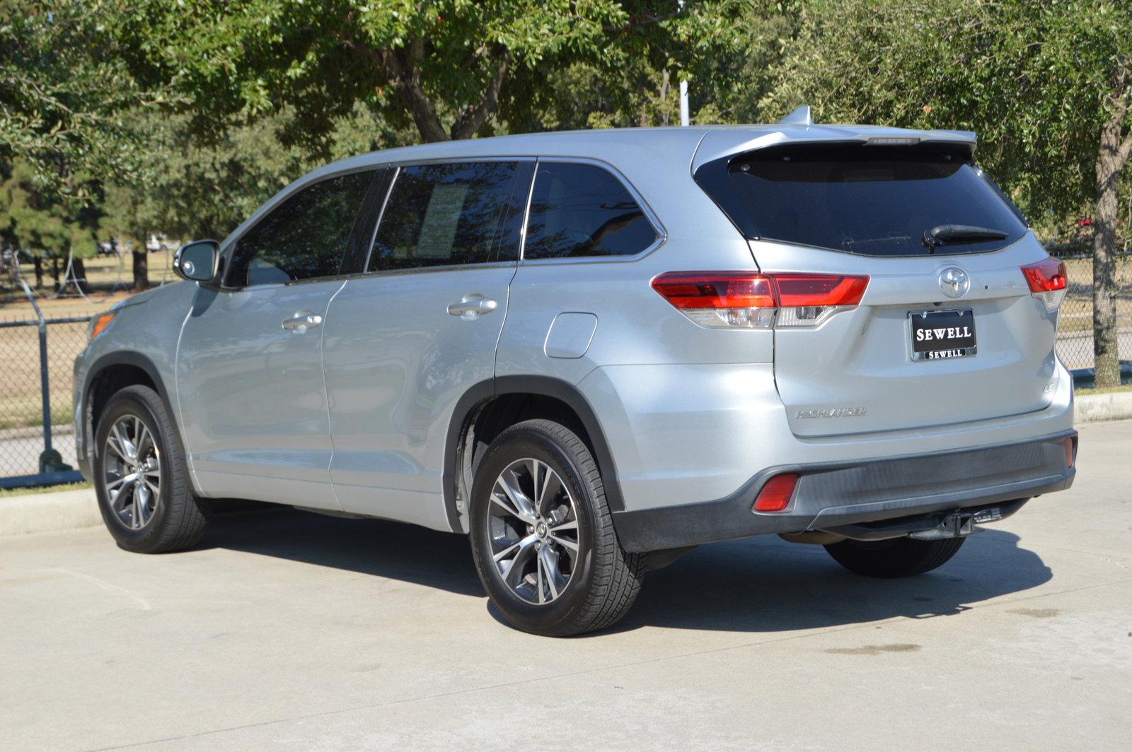 2018 Toyota Highlander Vehicle Photo in Houston, TX 77090