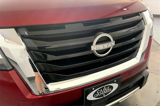 2022 Nissan Pathfinder Vehicle Photo in KANSAS CITY, MO 64114-4502