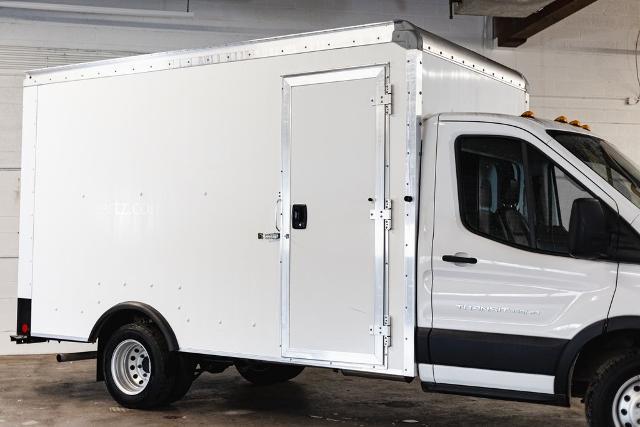 2022 Ford Transit Cutaway Vehicle Photo in Tigard, OR 97223