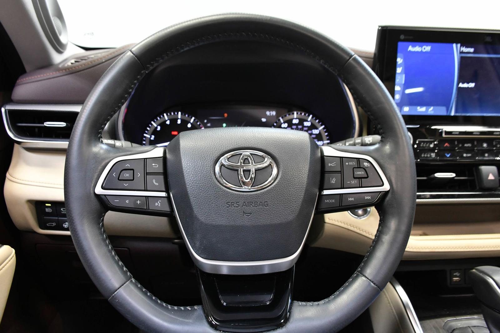 2022 Toyota Highlander Vehicle Photo in DALLAS, TX 75235