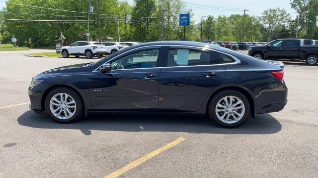 2017 Chevrolet Malibu Vehicle Photo in BOSTON, NY 14025-9684