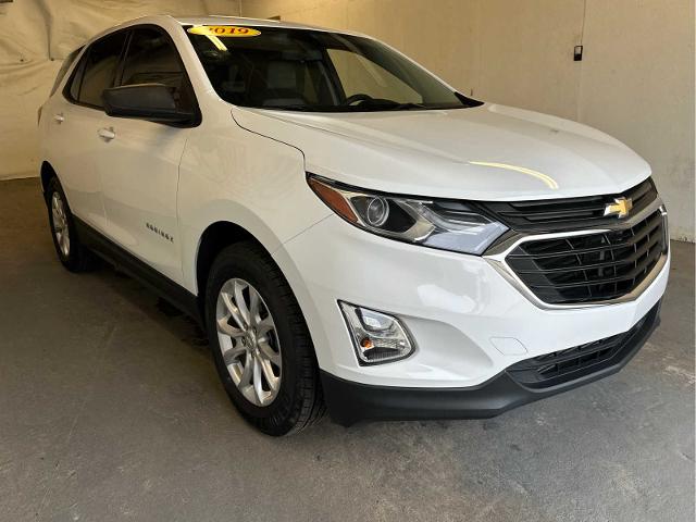 2019 Chevrolet Equinox Vehicle Photo in RED SPRINGS, NC 28377-1640