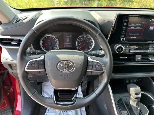 2021 Toyota Highlander Vehicle Photo in MEDINA, OH 44256-9631