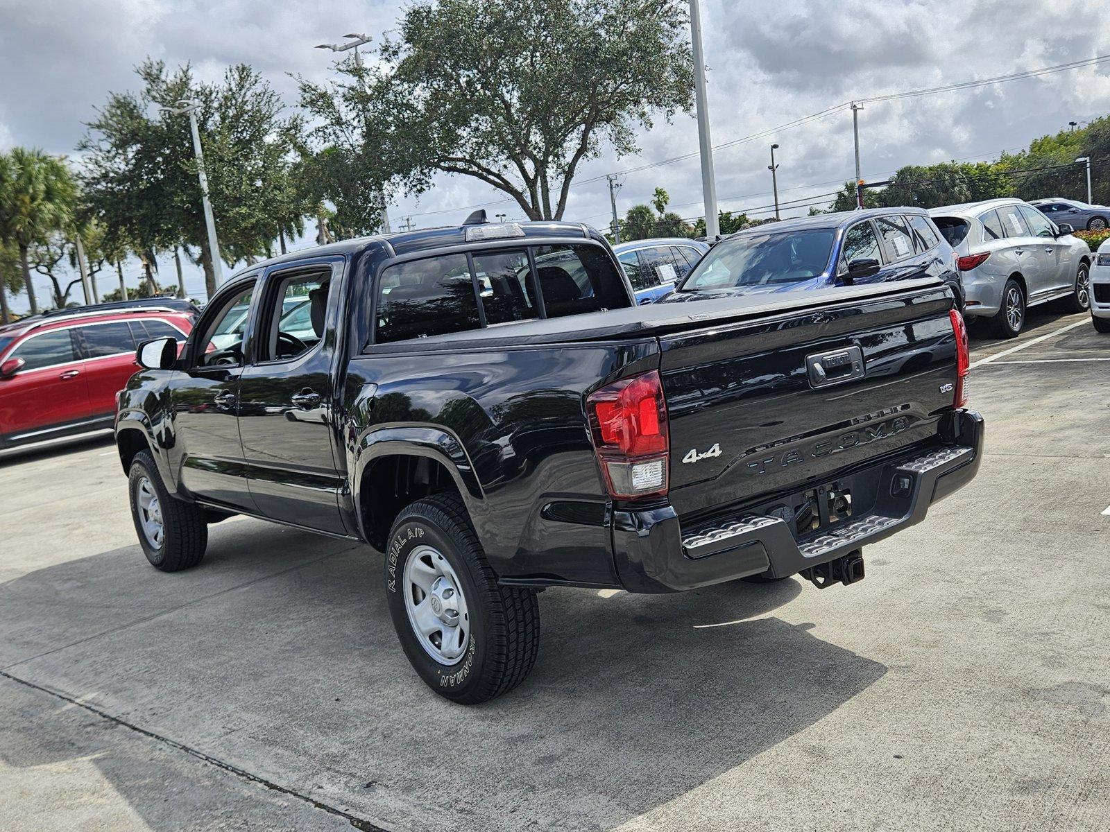 2022 Toyota Tacoma 4WD Vehicle Photo in Pembroke Pines , FL 33027