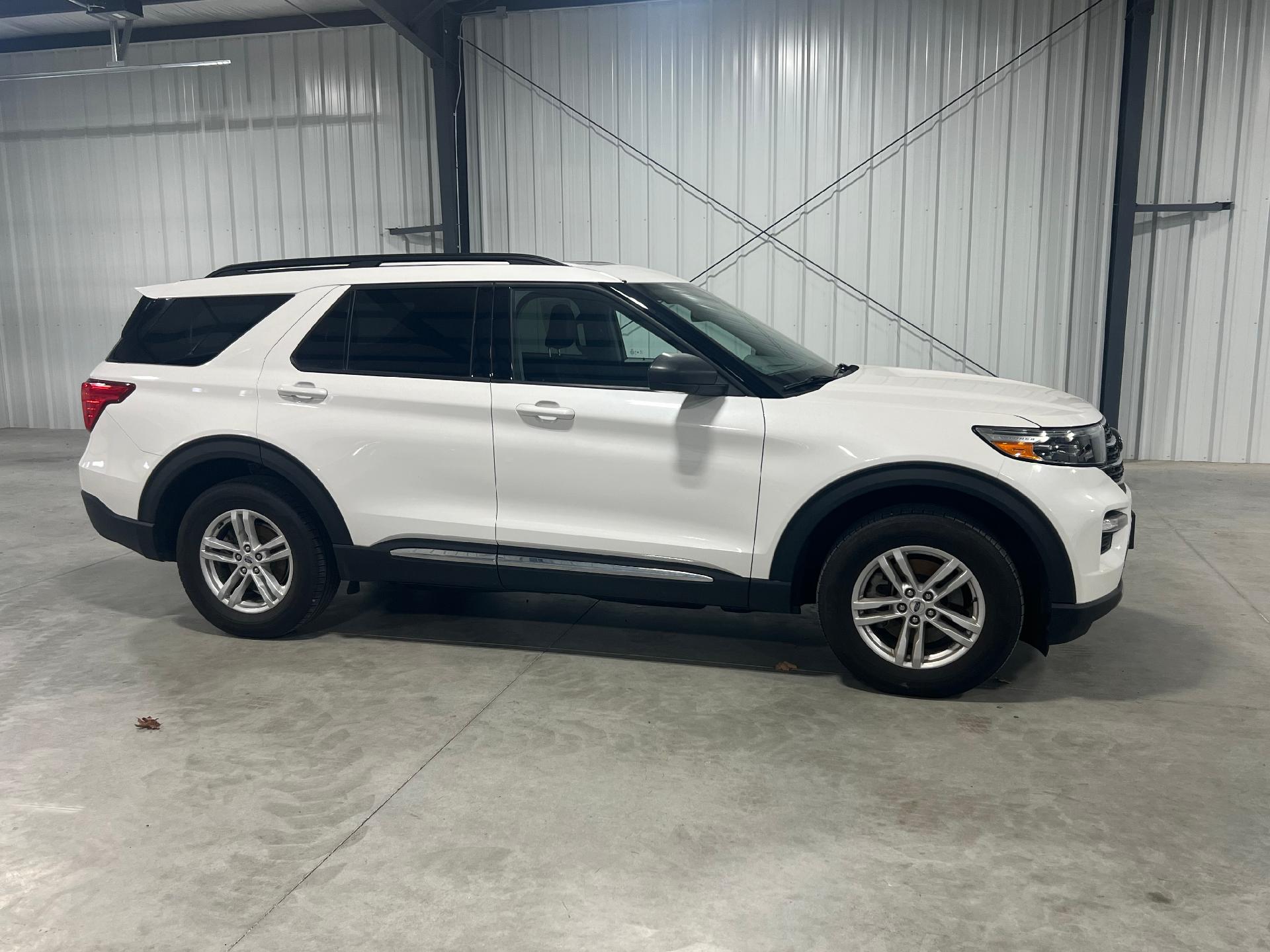 Used 2022 Ford Explorer XLT with VIN 1FMSK8DH0NGA21460 for sale in Kansas City