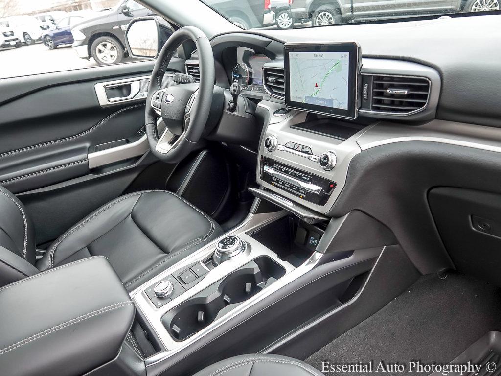 2023 Ford Explorer Vehicle Photo in Plainfield, IL 60586