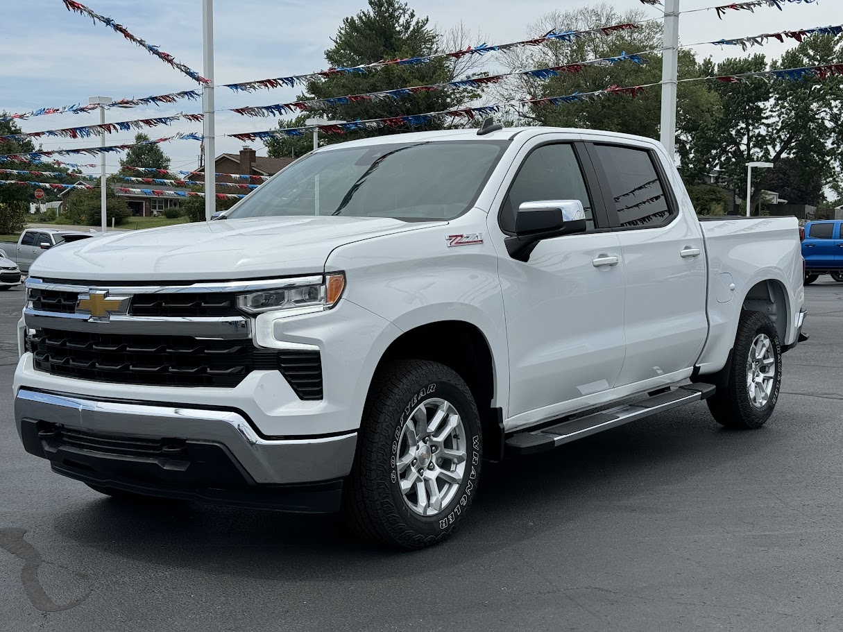 2024 Chevrolet Silverado 1500 Vehicle Photo in BOONVILLE, IN 47601-9633