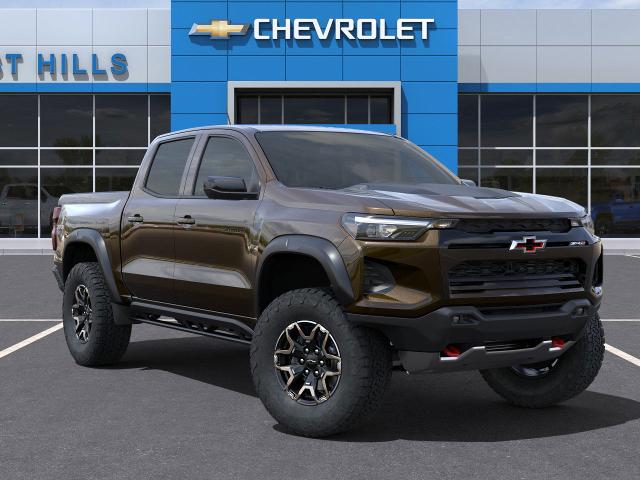 2024 Chevrolet Colorado Vehicle Photo in DOUGLASTON, NY 11362-1062