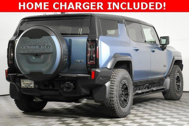 2024 GMC HUMMER EV SUV Vehicle Photo in PUYALLUP, WA 98371-4149