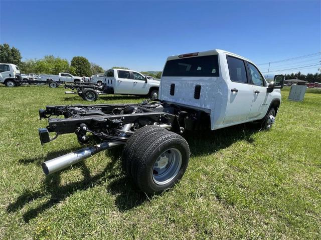 2024 Chevrolet Silverado 3500 HD Vehicle Photo in ALCOA, TN 37701-3235