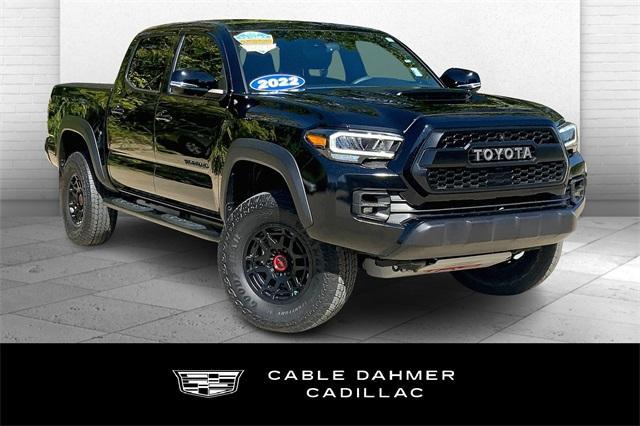 2022 Toyota Tacoma 4WD Vehicle Photo in KANSAS CITY, MO 64114-4545