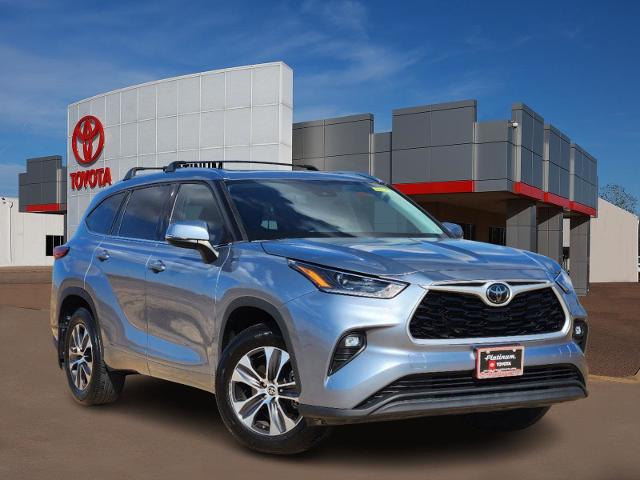 2021 Toyota Highlander Vehicle Photo in Denison, TX 75020