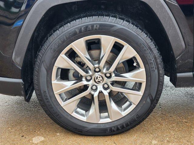 2020 Toyota RAV4 Vehicle Photo in SUGAR LAND, TX 77478-0000