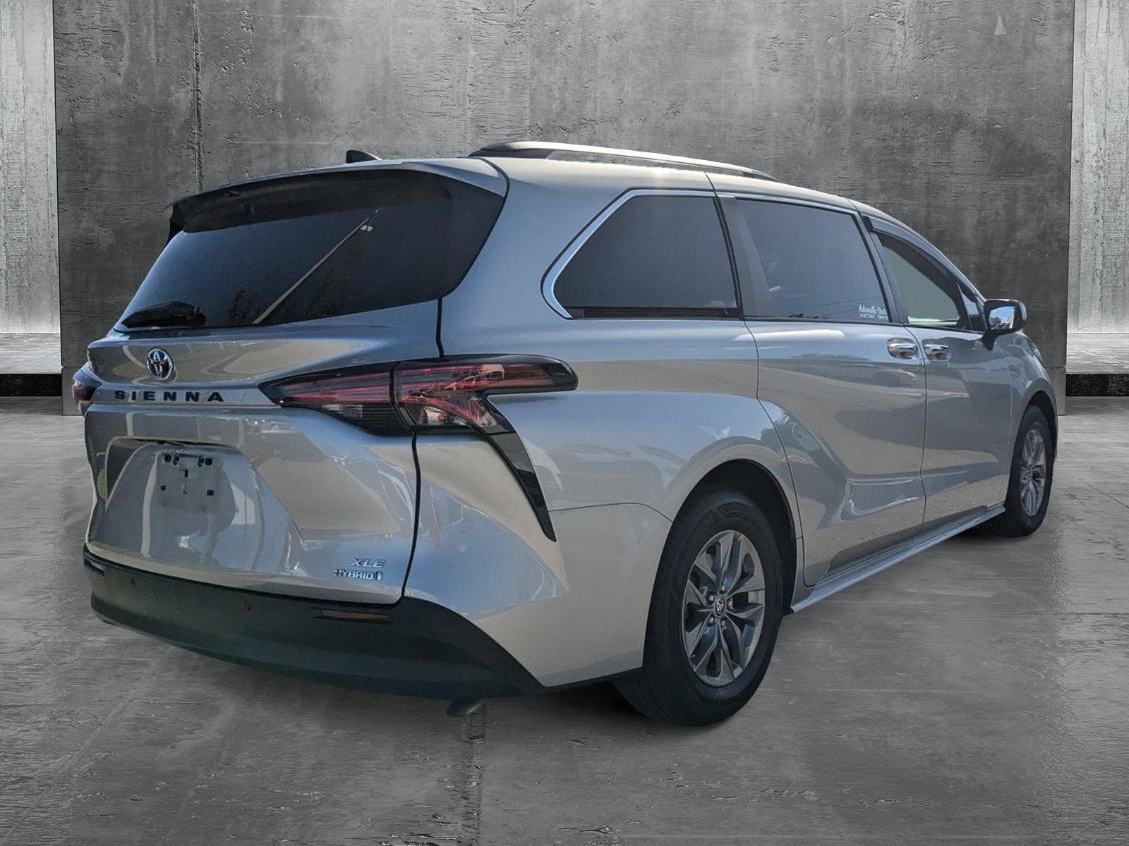 2022 Toyota Sienna Vehicle Photo in Winter Park, FL 32792