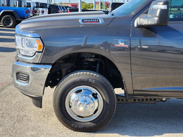 2024 Ram 3500 Vehicle Photo in Ennis, TX 75119-5114