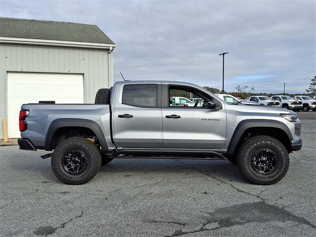 2024 Chevrolet Colorado Vehicle Photo in BERLIN, MD 21811-1121