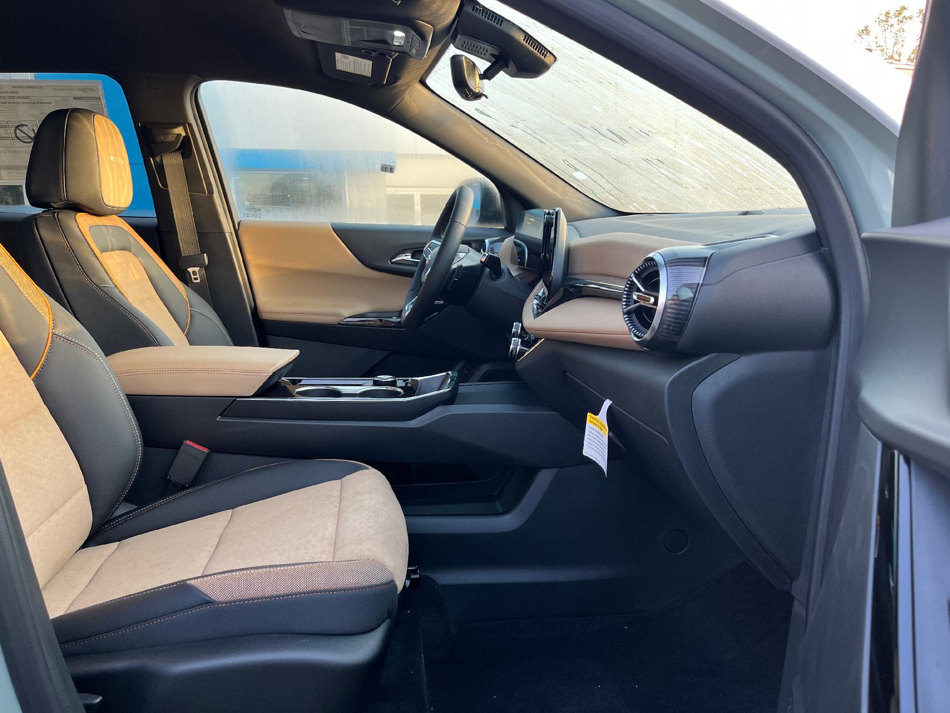 2025 Chevrolet Equinox Vehicle Photo in CLARE, MI 48617-9414