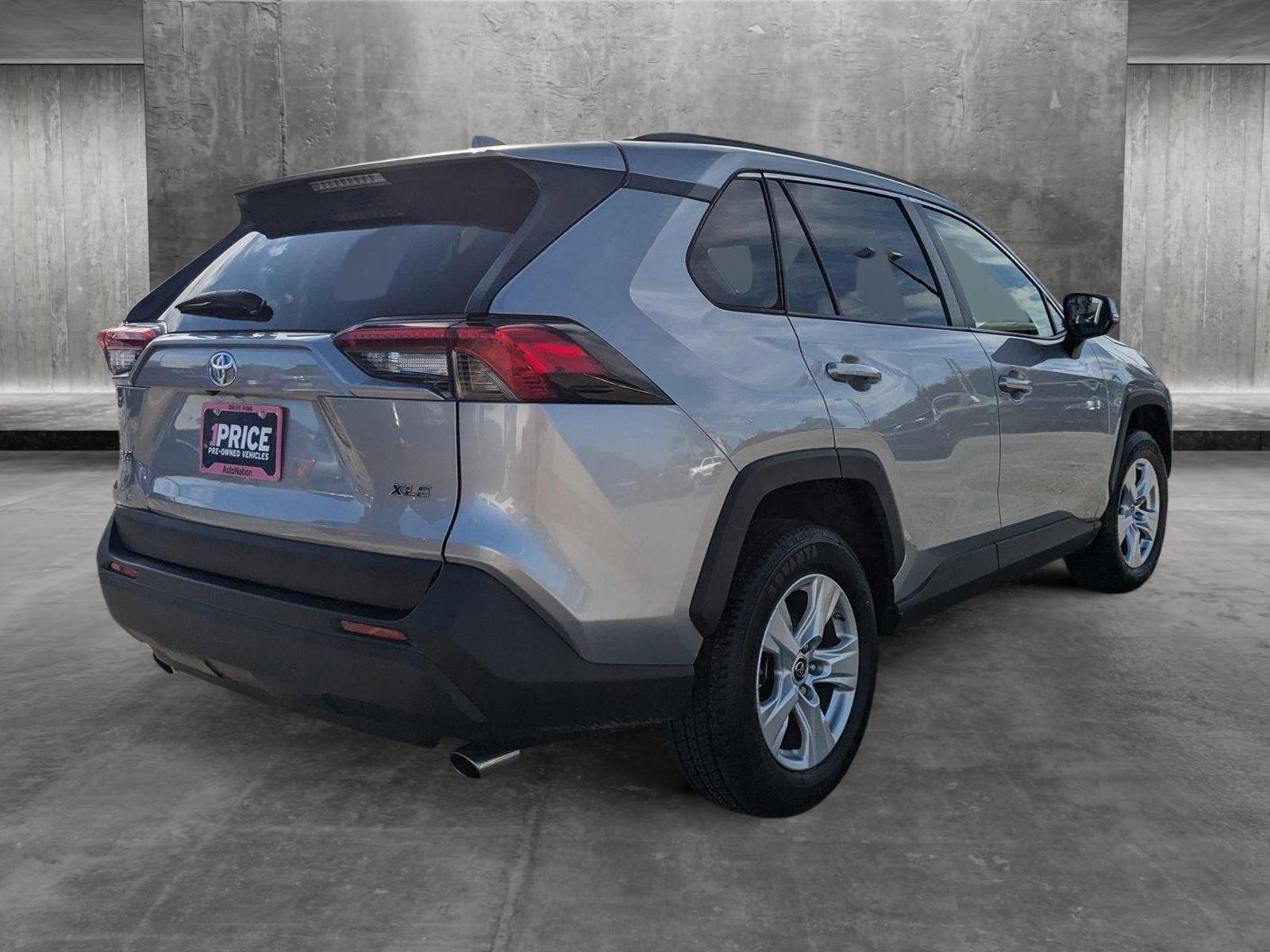 2019 Toyota RAV4 Vehicle Photo in Winter Park, FL 32792