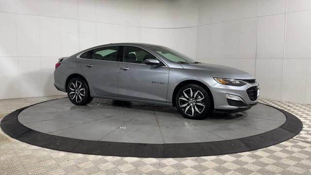 2024 Chevrolet Malibu Vehicle Photo in JOLIET, IL 60435-8135